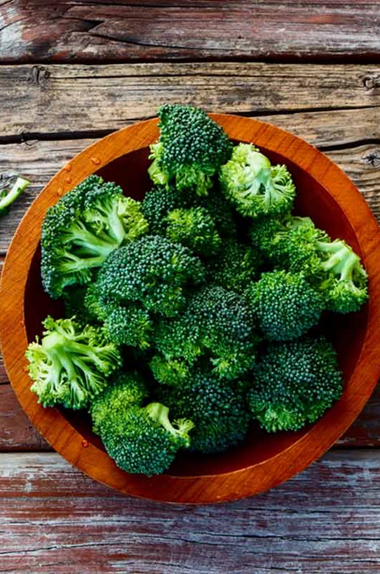  21 Benefits Of Broccoli, Nutrition, Recipes, & Side Effects